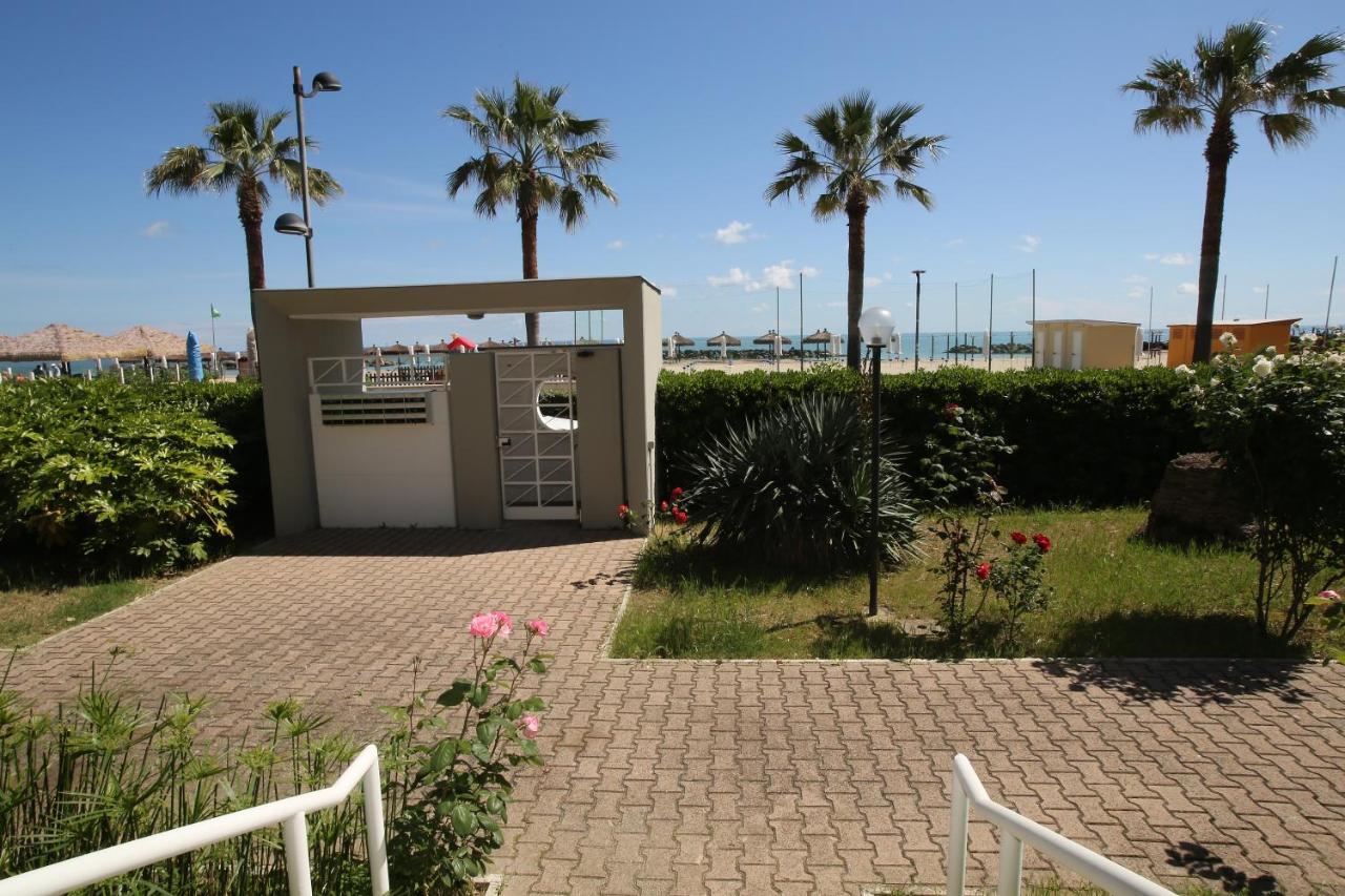Residence Le Palme Montesilvano Luaran gambar